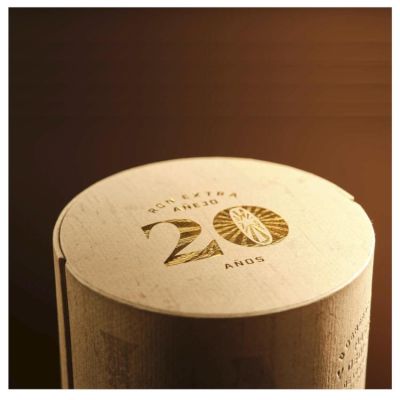 RON SANTIAGO DE CUBA Extra Añejo Gran Reserva 20 Años - Brauner Rum, 700ml 40% vol