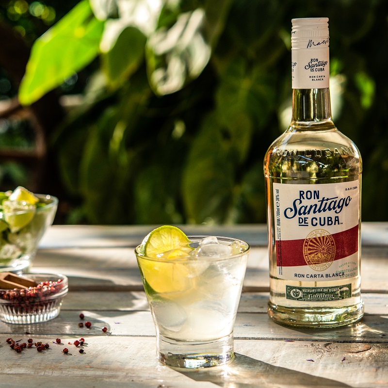 RON SANTIAGO DE CUBA Carta Blanca 3 Años - Weißer Rum, 700ml, 38% vol